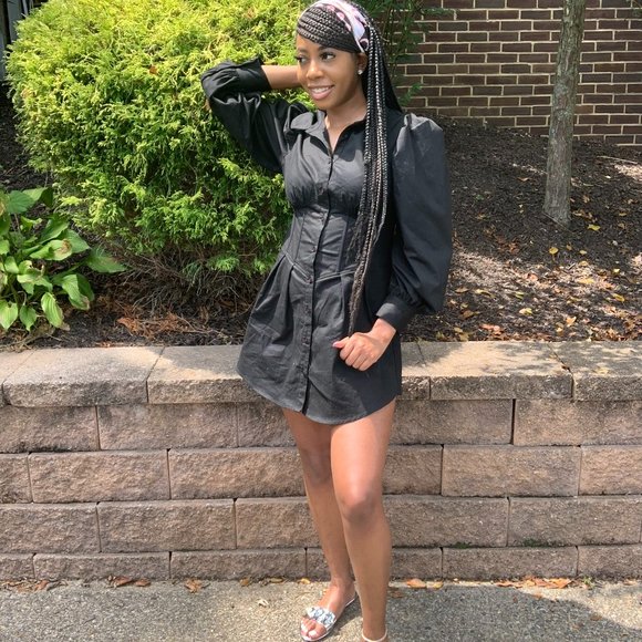 Meet your Posher, Niree - Picture 3 of 3